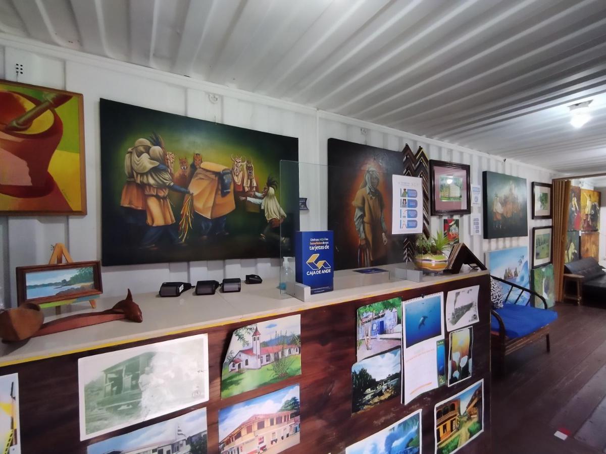 Hospedaje La Galerie Ciudad Cortés 外观 照片