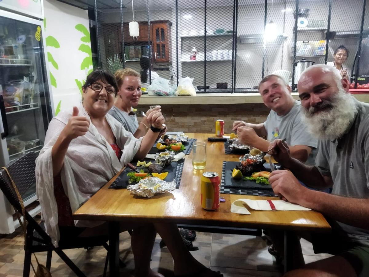 Hospedaje La Galerie Ciudad Cortés 外观 照片